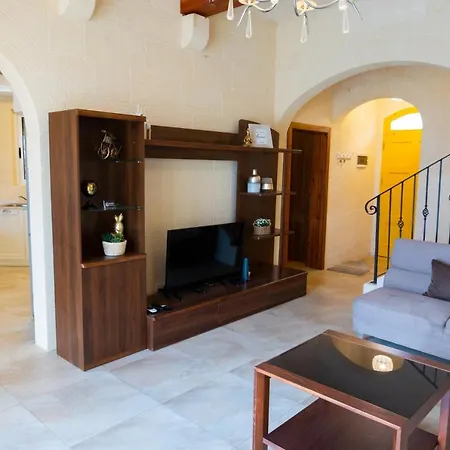 Inni With Infinity Pool * Gharb (Gozo)