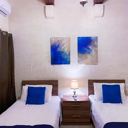 Holiday home Inni With Infinity Pool