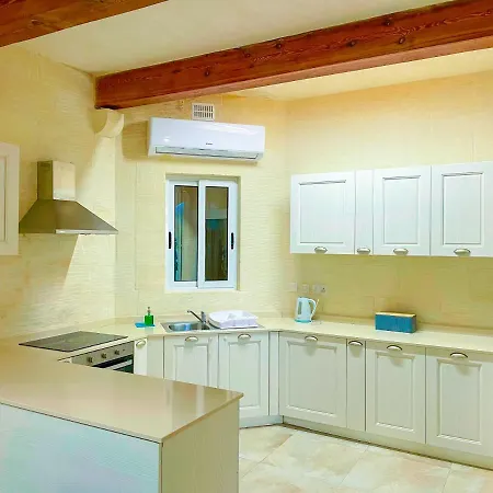 Holiday home Inni With Infinity Pool Gharb (Gozo)