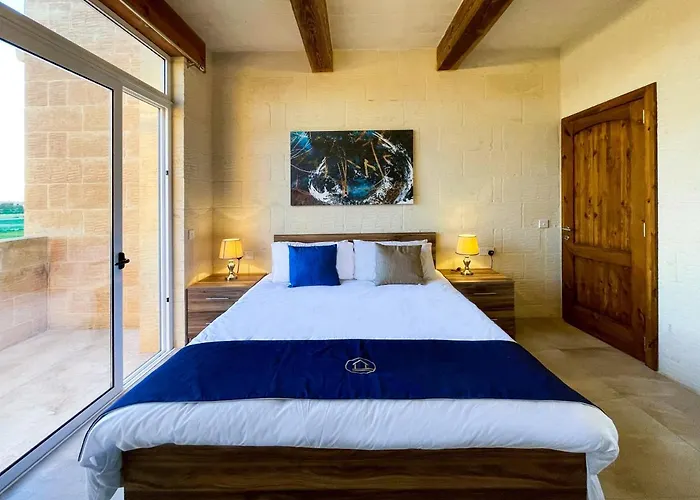 Inni With Infinity Pool *