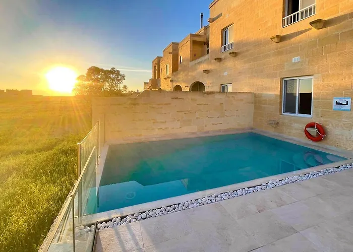 Inni With Infinity Pool * Għarb