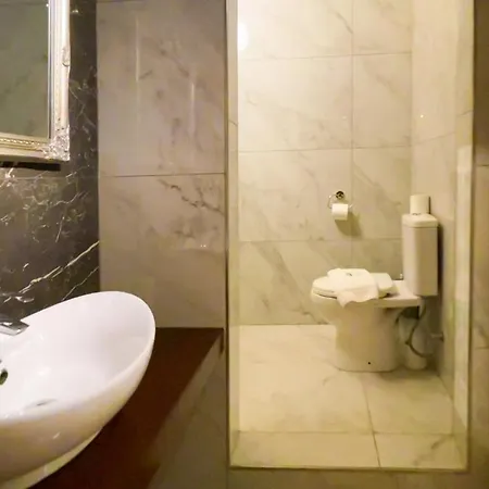 Inni With Infinity Pool בית נופש