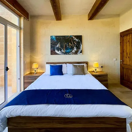 Inni With Infinity Pool *