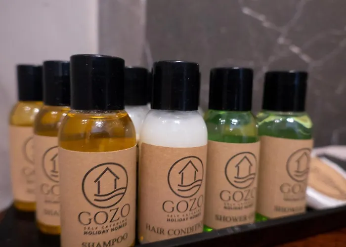 Tatil Evi Inni With Infinity Pool Għarb