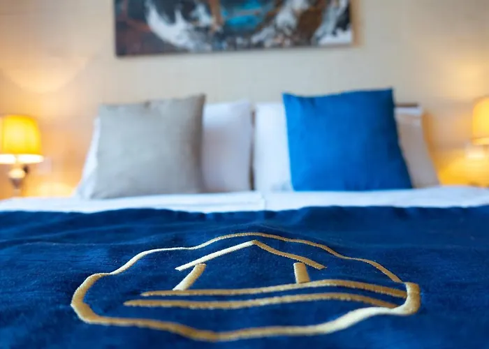 Inni With Infinity Pool Tatil Evi Għarb