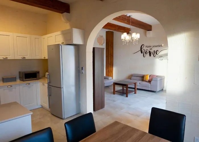 Tatil Evi Inni With Infinity Pool Għarb